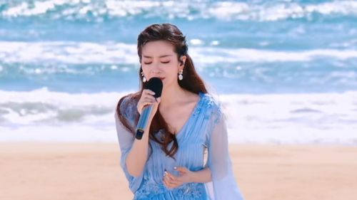 李晟爆火出圈的秘密：从《新还珠》到“浪姐6”，她如何征服观众？