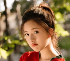 赵露思综艺表现亮眼，真实性格圈粉无数