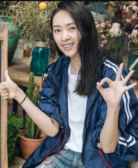 童瑶新剧剧情反转：吃到一半发现是自己的席！