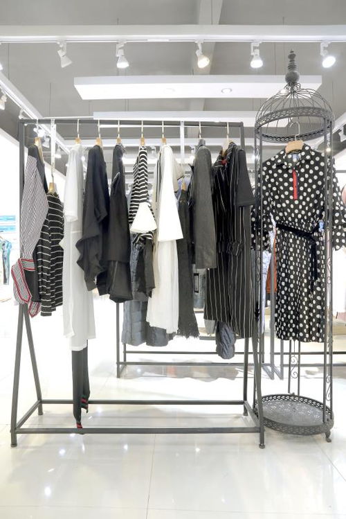 服装打折，一刀切还是精细化？他的选择让他赚翻了