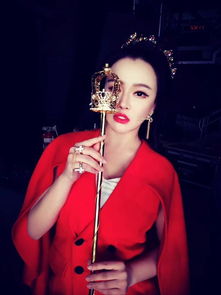 心里的女王：从公主梦到女王心的成长蜕变