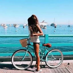 海边沙滩照如何摆姿势？告别游客照，成都王老师摄影教你打造大片感