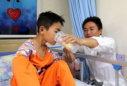 缅甸地震与医疗危机：上千名医生被列入黑名单的背后