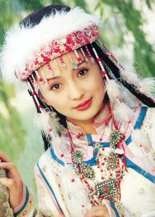 《雁回时》：从民间格格到深宫宠妃，她用实力演绎整容式演技