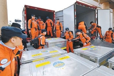 泰国小学地震15秒撤离真相：老师先跑引发热议，校方回应来了