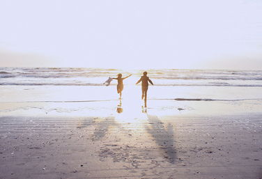 定居在你眼中的爱：一场关于心灵归宿的探寻