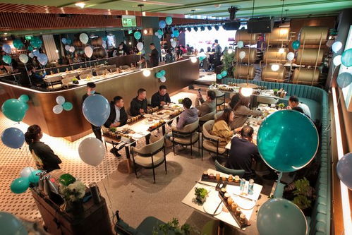 年轻人开家庭酒吧，有人月入3万的秘密