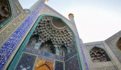 特朗普威胁轰炸伊朗：危机升级下的国际局势