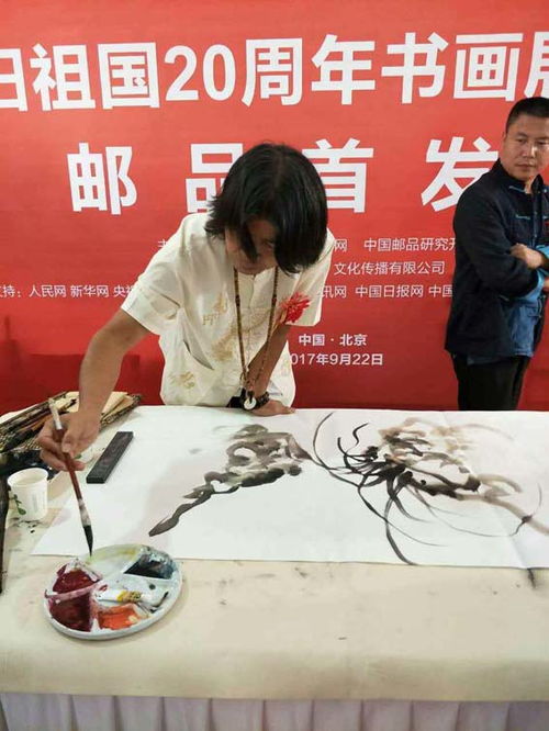 露华·回归一周年有感：一场与时光的深情对话