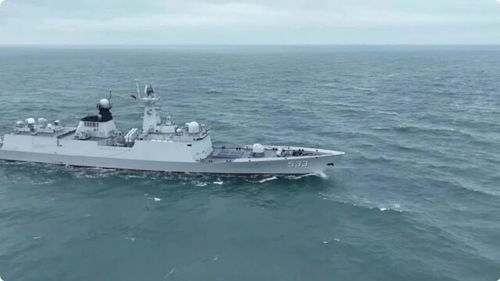 现场直击：海军舰艇编队围岛训练的震撼压迫感