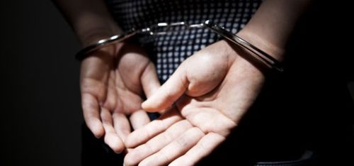 男子长期酗酒股骨成“蘑菇”，医生紧急提醒：这些习惯正在摧毁你的健康