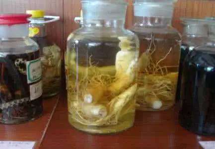 青梅泡酒全攻略：清香小曲白酒与青梅的完美邂逅