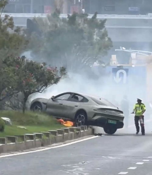 小米汽车回应爆燃事故多个疑问：真相与误解的较量