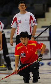 男子冰壶世锦赛：中国队逆风翻盘，绝杀德国！