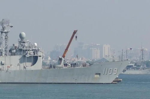 做堂堂正正的中国人：解放军喊话台湾舰艇事件背后的深意