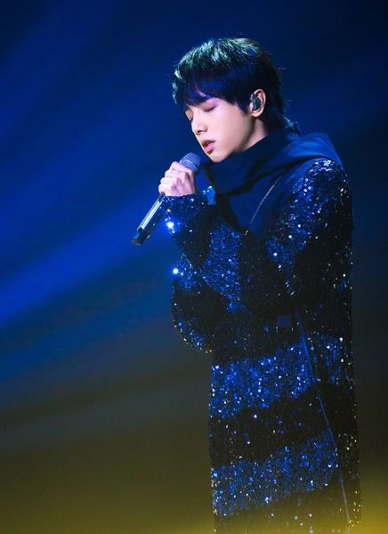 华晨宇方强硬表态：对裁缝创作宣战的真相大揭秘