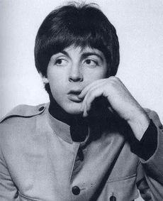 保罗麦卡特尼和约翰列侬谁才是披头士的灵魂？