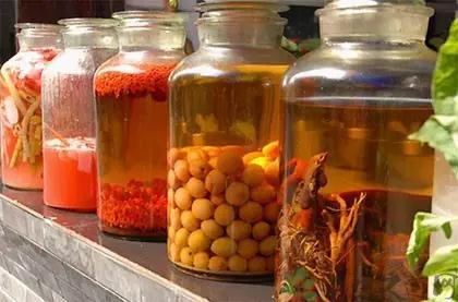 泡药材选多少度白酒？选错度数，养生变伤身！