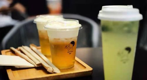 奶茶战争：当喜茶换奶、蜜雪造厂、奈雪困在咖啡馆里