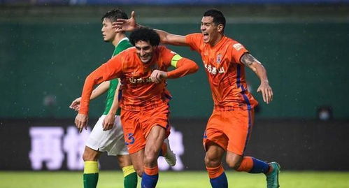 山东泰山对阵成都蓉城：如何防守费利佩领衔的三叉戟？