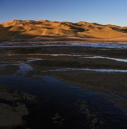 被新疆无人区的美震撼到了：极致壮丽的阿尔金山
