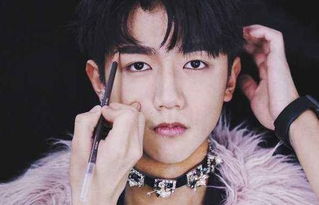 何健麒回应出轨传闻：短剧人生的爱恨交织