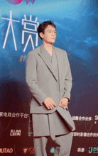 路人你看出来那是吴彦祖了吗？