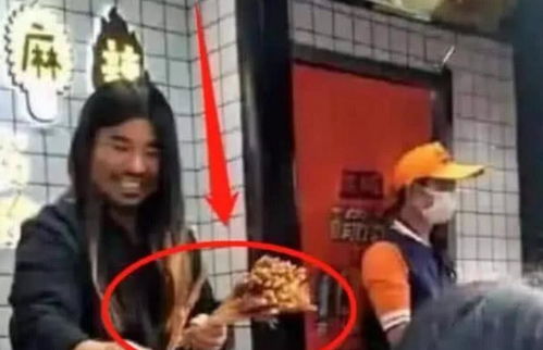 面筋哥离世后妻子的艰难抉择：没钱安葬，她如何面对这一切？