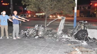 清明祭扫不慎引发火灾：男子扫墓车被烧成空壳，目击者还原真相