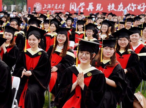 宁艺卓即将大学毕业：从练习生到传媒才子的蜕变之路