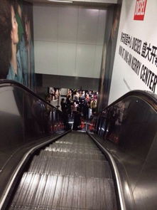 西安地铁口电动自行车刹车线被剪，背后真相令人震惊！