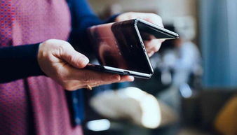 甲亢哥的深圳之旅：被华为三折叠手机震撼