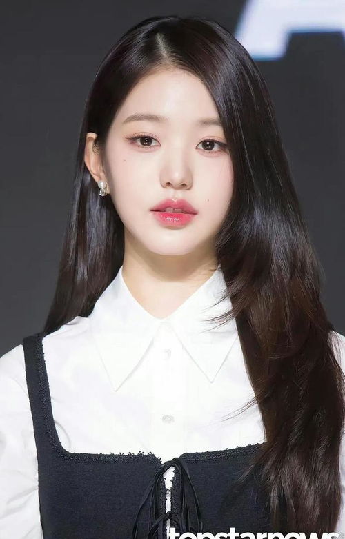 张元英的镜头魅力：从不眨眼到轻媚镜头，她如何征服观众？