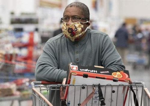 特朗普的奇特言论：让美国人踩缝纫机？