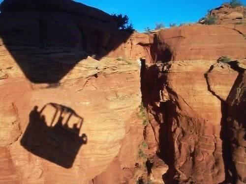 加沙人手机录下生命最后一刻的枪声：战争阴影下的真实记录