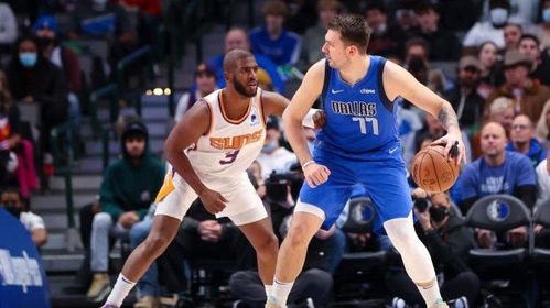 东契奇大秀脚步：一场篮球盛宴的见证