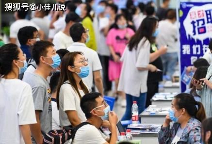 985毕业生为何涌入躺平博主赛道？年轻人心态大揭秘