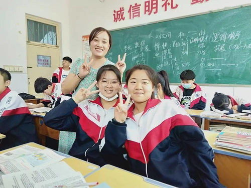 小鸡的恐惧：当同伴即将进锅时，它为何会发抖？