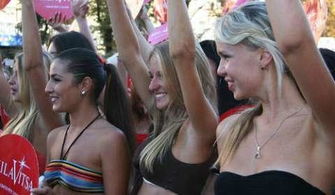 捷克街头搭讪系列：马内哥的钞能力与双胞胎美女的奇妙邂逅