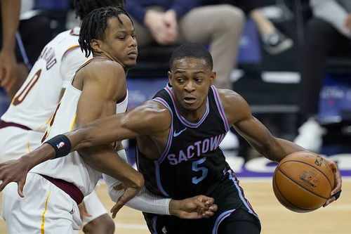 巴恩斯漂移三分压哨绝杀勇士，奇迹之夜谁才是真正的英雄？