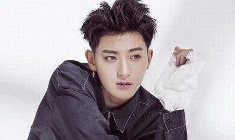 黄子韬1分钱试用卫生巾5万单背后：不只是营销