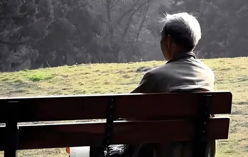 老去的人：善待自己，笑看人生