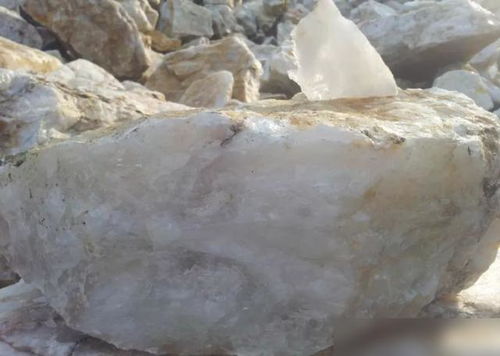 中国发现高纯石英矿：揭开地球深处的秘密