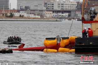 美国纽约直升机坠河事故：半空解体的惊魂一刻
