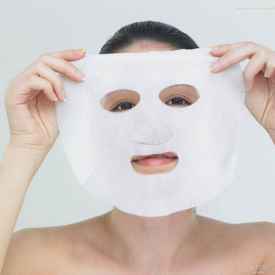 面膜真的安全吗？多人反映使用后脸部肿胀，真相令人担忧