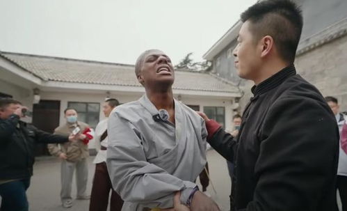 甲亢哥：人在蒙古，心系中国的故事