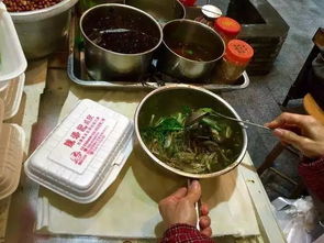 用大象粪便做甜品的餐厅停业了，背后的故事让人深思