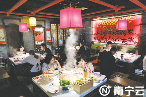 餐饮业掀起“下乡潮”：从城市到乡村的消费转型