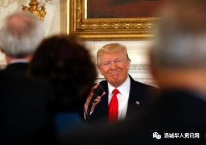 特朗普遇刺画作挂上白宫主厅墙面：一场艺术与政治的交织