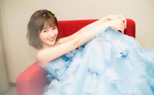 毛晓彤经纪人视角：用角色诠释生活的艺术